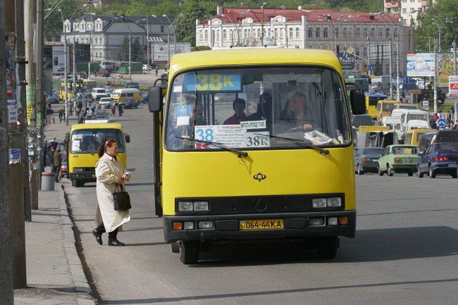 Желтые номерные знаки для перевозчиков